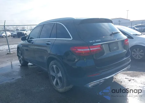2019 Mercedes-Benz Glc 300 z USA, uszkodzony, nr VIN WDC0G4JB6KF587494